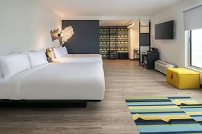 Aloft Sacramento Airport Natomas