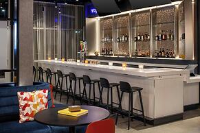 Aloft Sacramento Airport Natomas