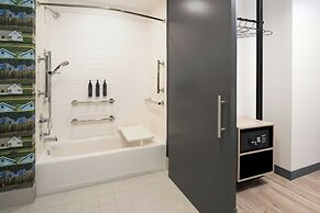 Aloft Sacramento Airport Natomas