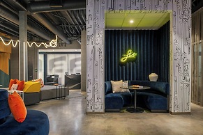 Aloft Sacramento Airport Natomas