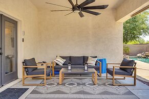 Heated Pool & Yard: Gilbert Getaway!