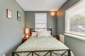 Pet-friendly Moclips Home: Walk to Mocrocks Beach!