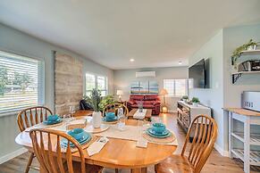 Pet-friendly Moclips Home: Walk to Mocrocks Beach!