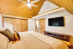 Cle Elum Cabin w/ Hot Tub, 4 Grills & Game Room!