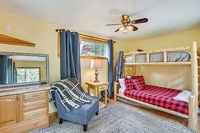 Cle Elum Cabin w/ Hot Tub, 4 Grills & Game Room!