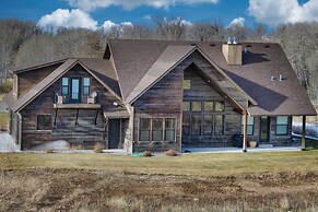 Luxe Tetonia Home w/ Tetons View, Close to Skiing!
