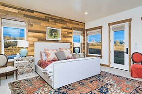 Luxe Tetonia Home w/ Tetons View, Close to Skiing!