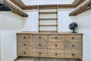 Luxe Tetonia Home w/ Tetons View, Close to Skiing!