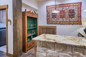 Luxe Tetonia Home w/ Tetons View, Close to Skiing!