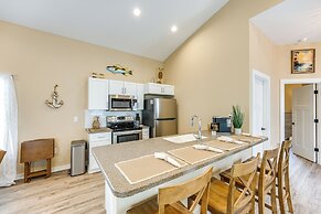 ~ 2 Mi to Boat Ramp: Steinhatchee River Cottage