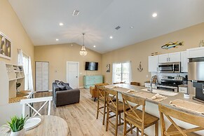 ~ 2 Mi to Boat Ramp: Steinhatchee River Cottage