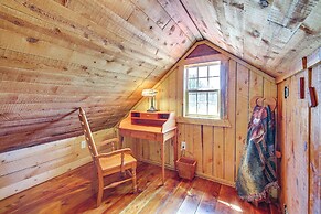 Remote Custer Cabin w/ Fire Pit & Near State Park!