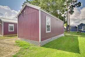 Pet-friendly Picayune Tiny Home ~ 4 Mi to Downtown