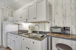 Cozy Picayune Tiny Home Rental ~ 4 Mi to Downtown!