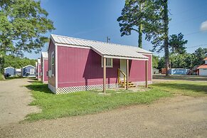 Cozy Picayune Tiny Home Rental ~ 4 Mi to Downtown!