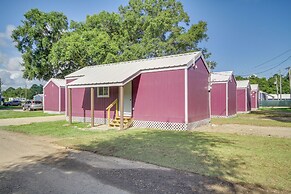 Cozy Picayune Tiny Home Rental ~ 4 Mi to Downtown!
