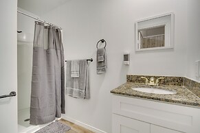 Picayune Tiny Home Rental ~ 11 Mi to Space Center!