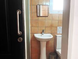 Phaedrus Living: Hoopoe Residencies 011