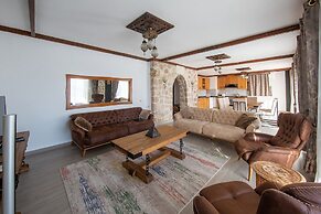 Sea View Villa - Private Pool- 7 min to Beach