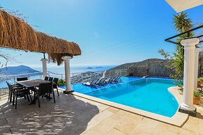 Sea View Villa - Private Pool- 7 min to Beach
