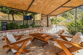 Sea View Villa - Private Pool- 7 min to Beach