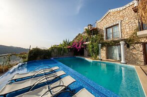 Sea View Villa - Private Pool- 7 min to Beach