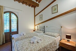 Comfortable Home Romeo Among Greenery