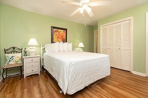 Phoenix I 1055 2 Bedroom Condo