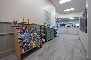 Phoenix I 1055 2 Bedroom Condo