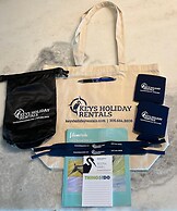 End Unit With Ocean Views And Juliet Balcony. 2 Bedroom Condo by RedAw