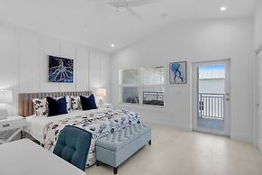 Islamorada Home, Ocean Views, Playroom, Near Tiki Bar, Pool, And Boat 