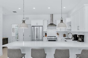 Islamorada Home, Ocean Views, Playroom, Near Tiki Bar, Pool, And Boat 