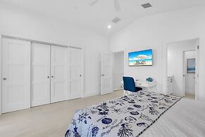 Islamorada Home, Ocean Views, Playroom, Near Tiki Bar, Pool, And Boat 
