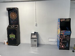 Islamorada Home, Ocean Views, Playroom, Near Tiki Bar, Pool, And Boat 