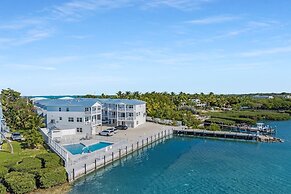 Islamorada Home, Ocean Views, Playroom, Near Tiki Bar, Pool, And Boat 