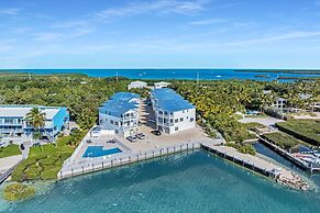 Islamorada Home, Ocean Views, Playroom, Near Tiki Bar, Pool, And Boat 