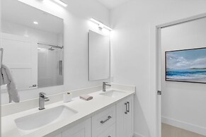 Islamorada Home, Ocean Views, Playroom, Near Tiki Bar, Pool, And Boat 