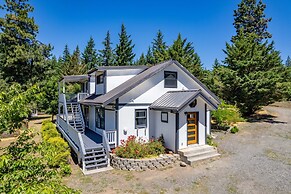 Orchard Haven Combo 6 Bedroom Home by RedAwning