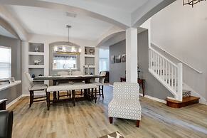 6 Bedroom Disney Home Lanai, Screened Pool & Spa 6 Villa by RedAwning