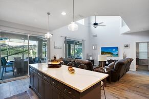 6 Bedroom Disney Home Lanai, Screened Pool & Spa 6 Villa by RedAwning