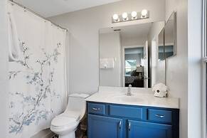 6 Bedroom Disney Home Lanai, Screened Pool & Spa 6 Villa by RedAwning