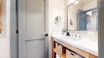 Bigwood #45 2 Bedroom Condo by RedAwning