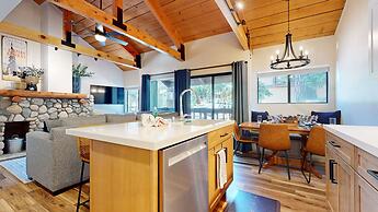 Bigwood #45 2 Bedroom Condo by RedAwning