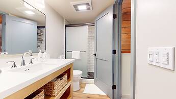 Bigwood #45 2 Bedroom Condo by RedAwning