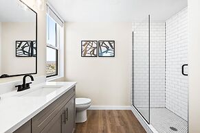 Lagoon Desert Retreat 2 Bedroom Condo