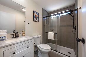 Orchard Haven Guest House 2 Bedroom Home by RedAwning