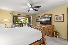 Snow Flower 068 3 Bedroom Condo by RedAwning