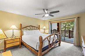 Snow Flower 068 3 Bedroom Condo by RedAwning