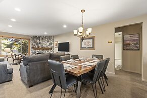 Snow Flower 068 3 Bedroom Condo by RedAwning