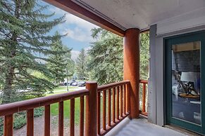 Snow Flower 068 3 Bedroom Condo by RedAwning